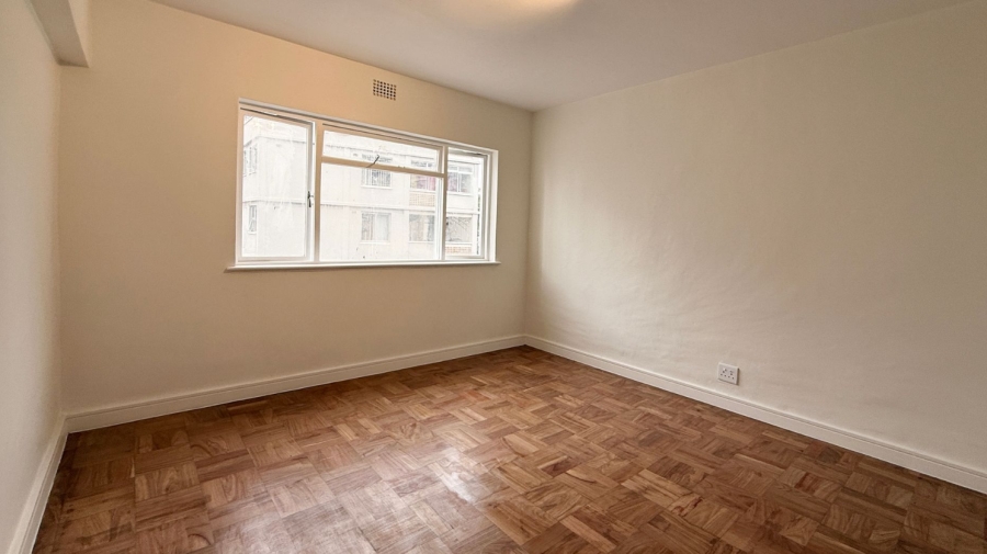 To Let 2 Bedroom Property for Rent in Sea Point Western Cape